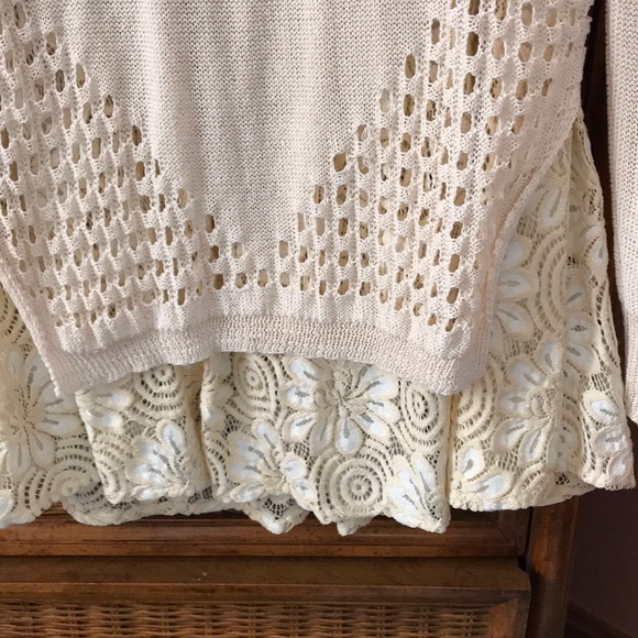 Cream colored top by Entro - Picture 2 of 5